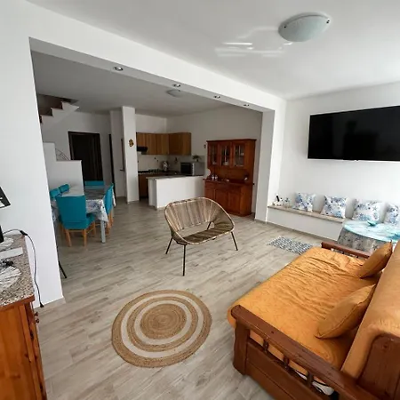 Апартаменты Endless Summer House