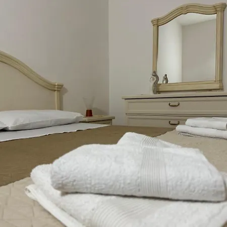 Endless Summer House I Casoni