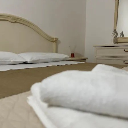 Endless Summer House